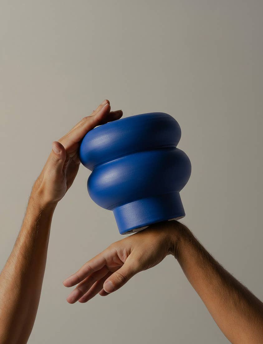 Vaso Ripple piccolo in ceramica blu cobalto